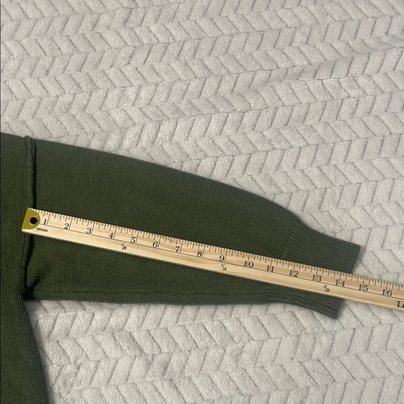 Philosophy Green V-Neck Sweater - Picture 8 of 8